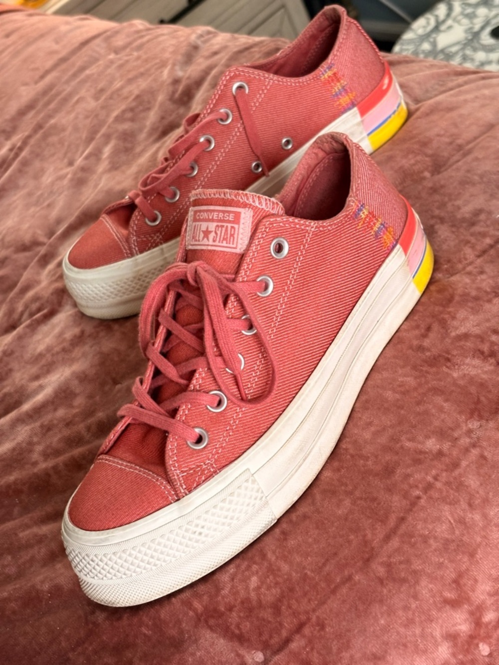 CHUCK TAYLOR ALL STAR RAINBOW PLATFORM LOW TOP PLATFORM PINK Sneaker - Picture 3 of 10